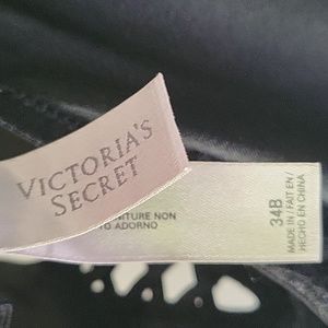 Victoria's Secret body shaping slip 34B.